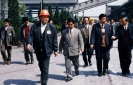 1995年4月23日，时任安徽省委副书记、省长回良玉（右二）莅临公司视察。